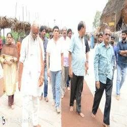 Srinivasa Kalyanam Team In Vijayawada Kanaka Durga Temple Stills || FilmiEvents13899